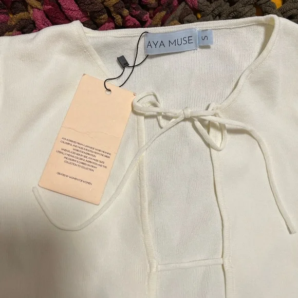 Aya Muse lace-up long sleeve bodysuit - Picture 2 of 10